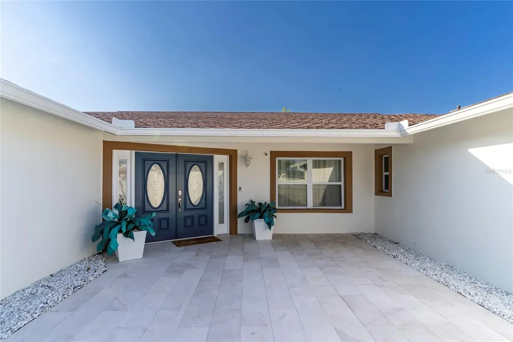 320 Harbor Passage Clearwater Beach FL 33767