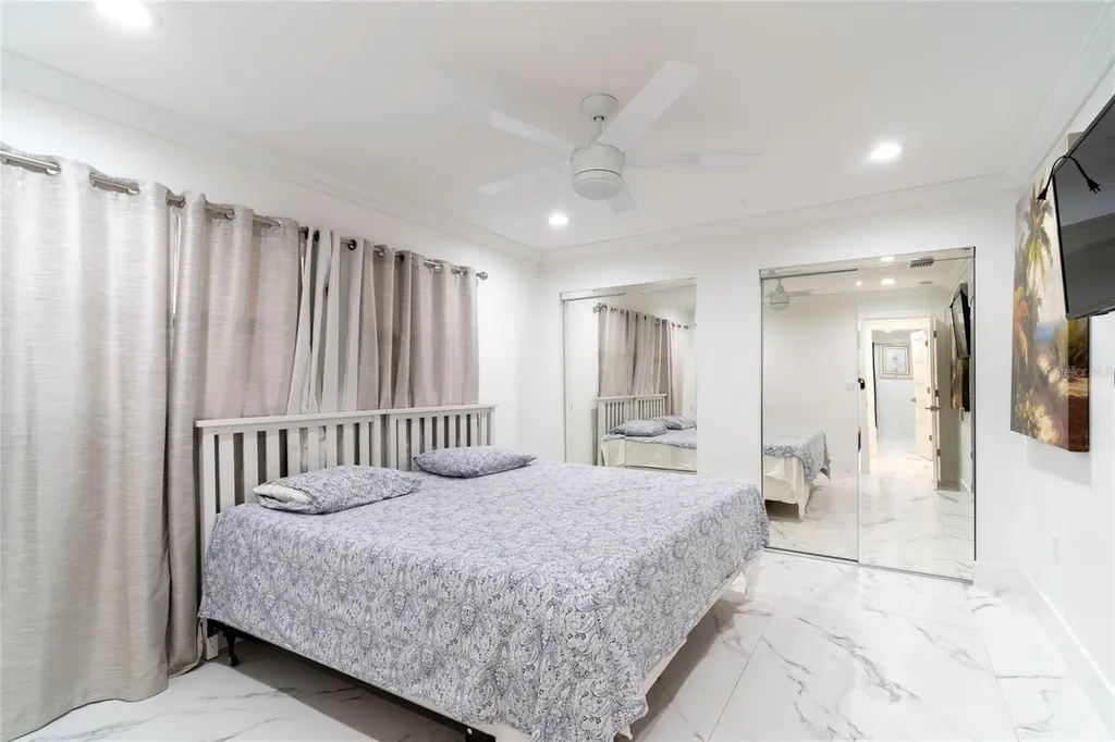 320 Harbor Passage Clearwater Beach FL 33767