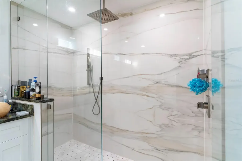 320 Harbor Passage Clearwater Beach FL 33767