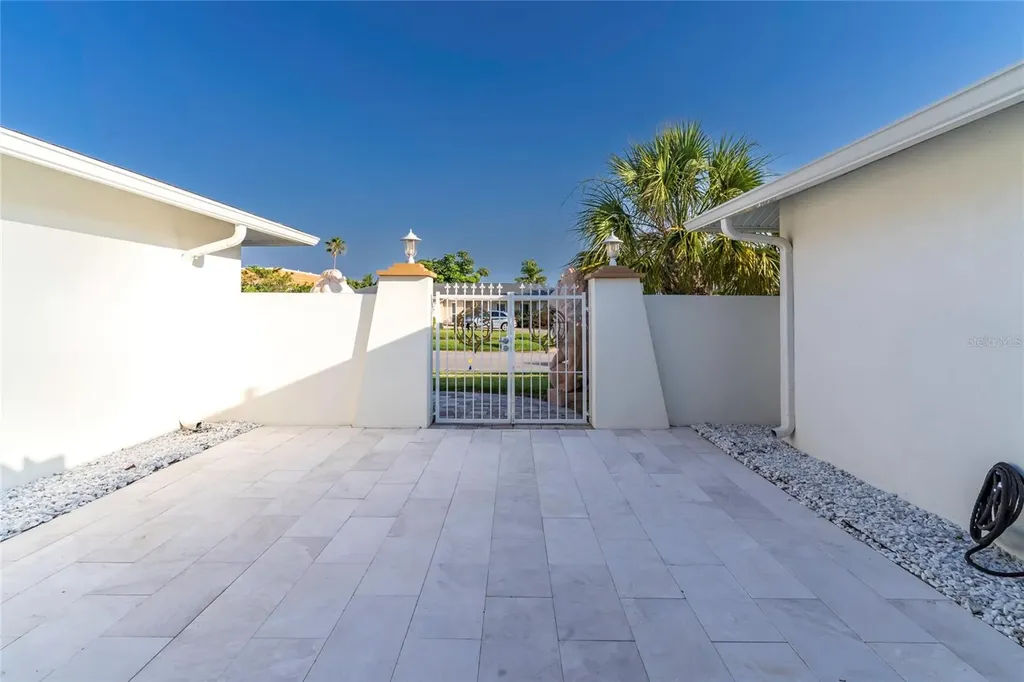 320 Harbor Passage Clearwater Beach FL 33767