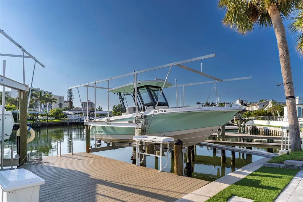 320 Harbor Passage Clearwater Beach FL 33767