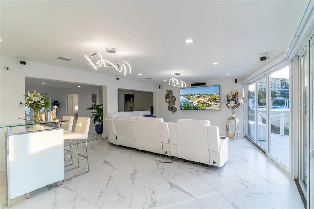 320 Harbor Passage Clearwater Beach FL 33767