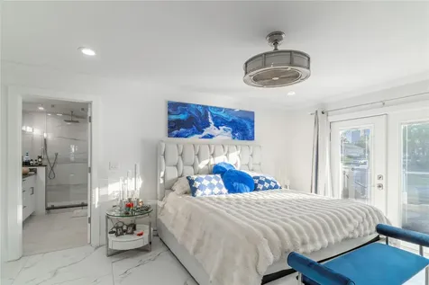 320 Harbor Passage Clearwater Beach FL 33767