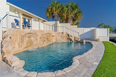 320 Harbor Passage Clearwater Beach FL 33767