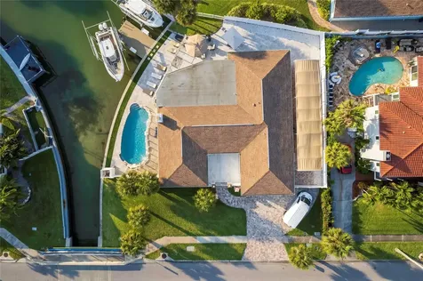 320 Harbor Passage Clearwater Beach FL 33767