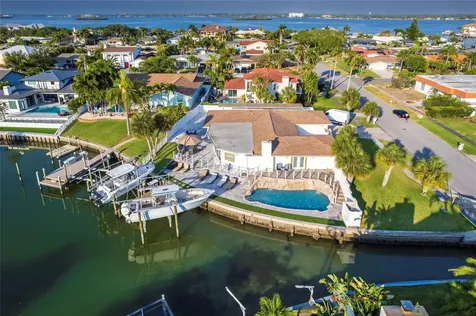 320 Harbor Passage Clearwater Beach FL 33767