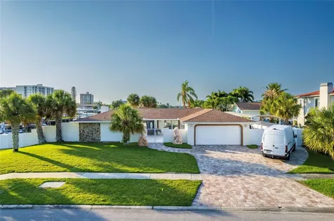 320 Harbor Passage Clearwater Beach FL 33767