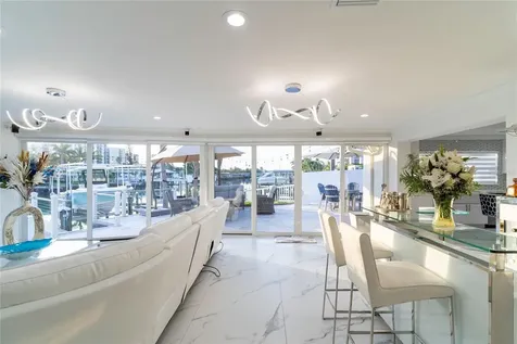 320 Harbor Passage Clearwater Beach FL 33767