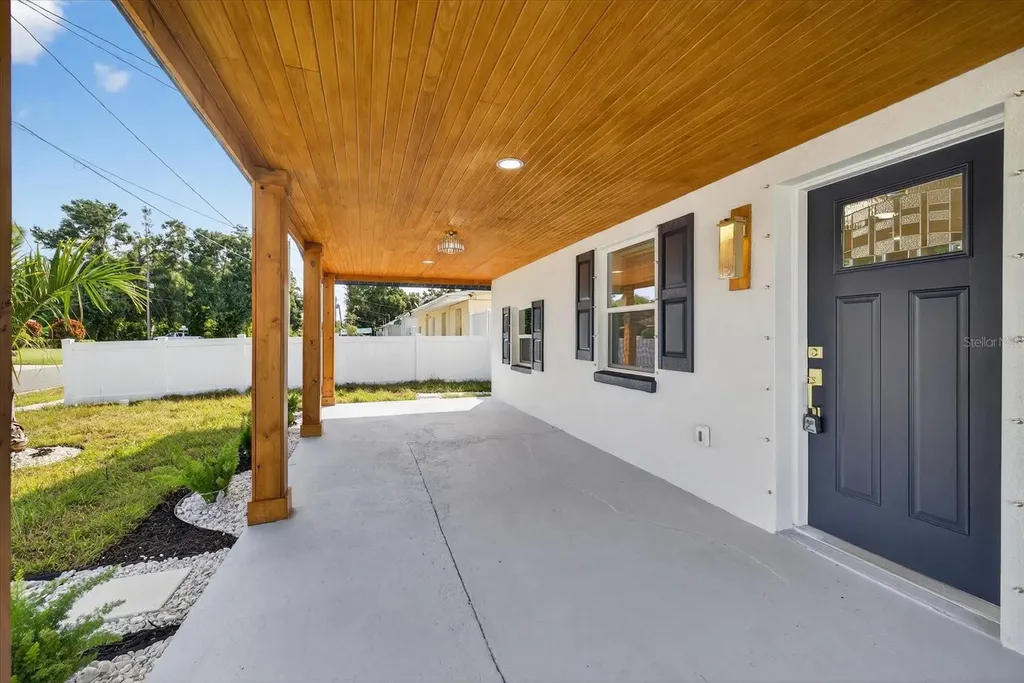 3904 W Hamilton Avenue Tampa FL 33614