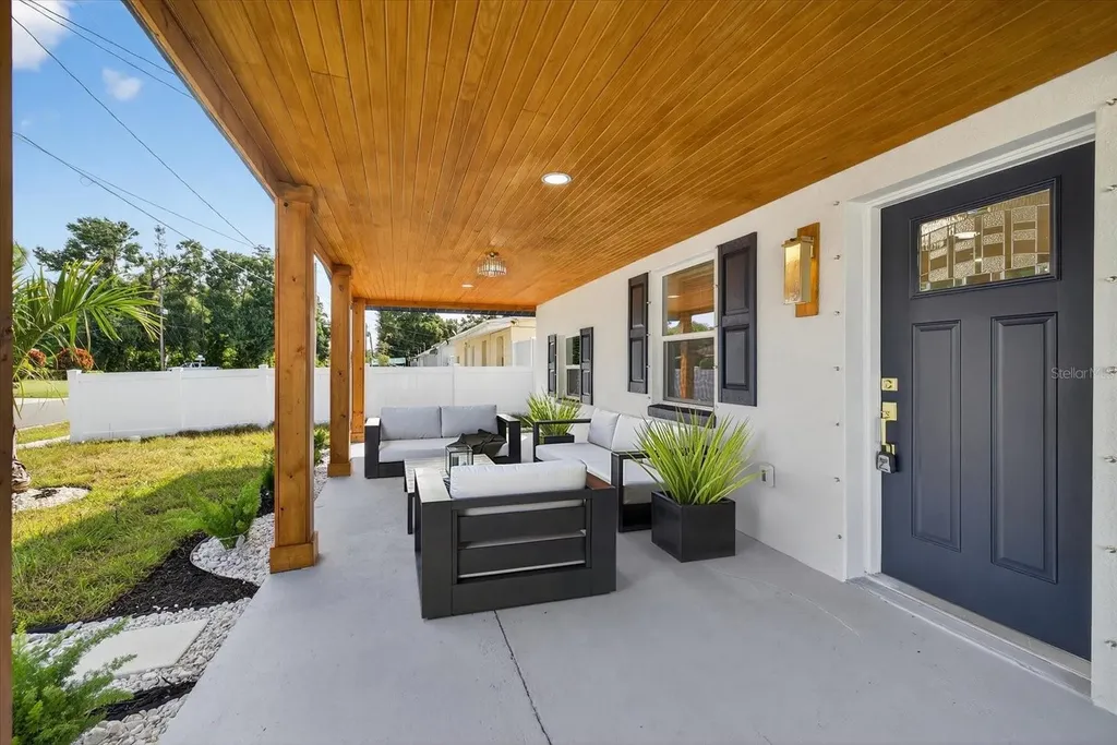 3904 W Hamilton Avenue Tampa FL 33614