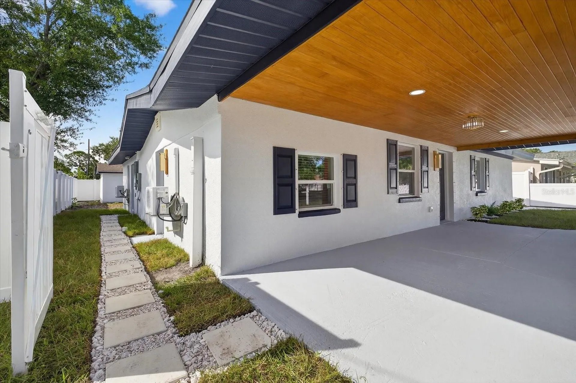 3904 W Hamilton Avenue Tampa FL 33614