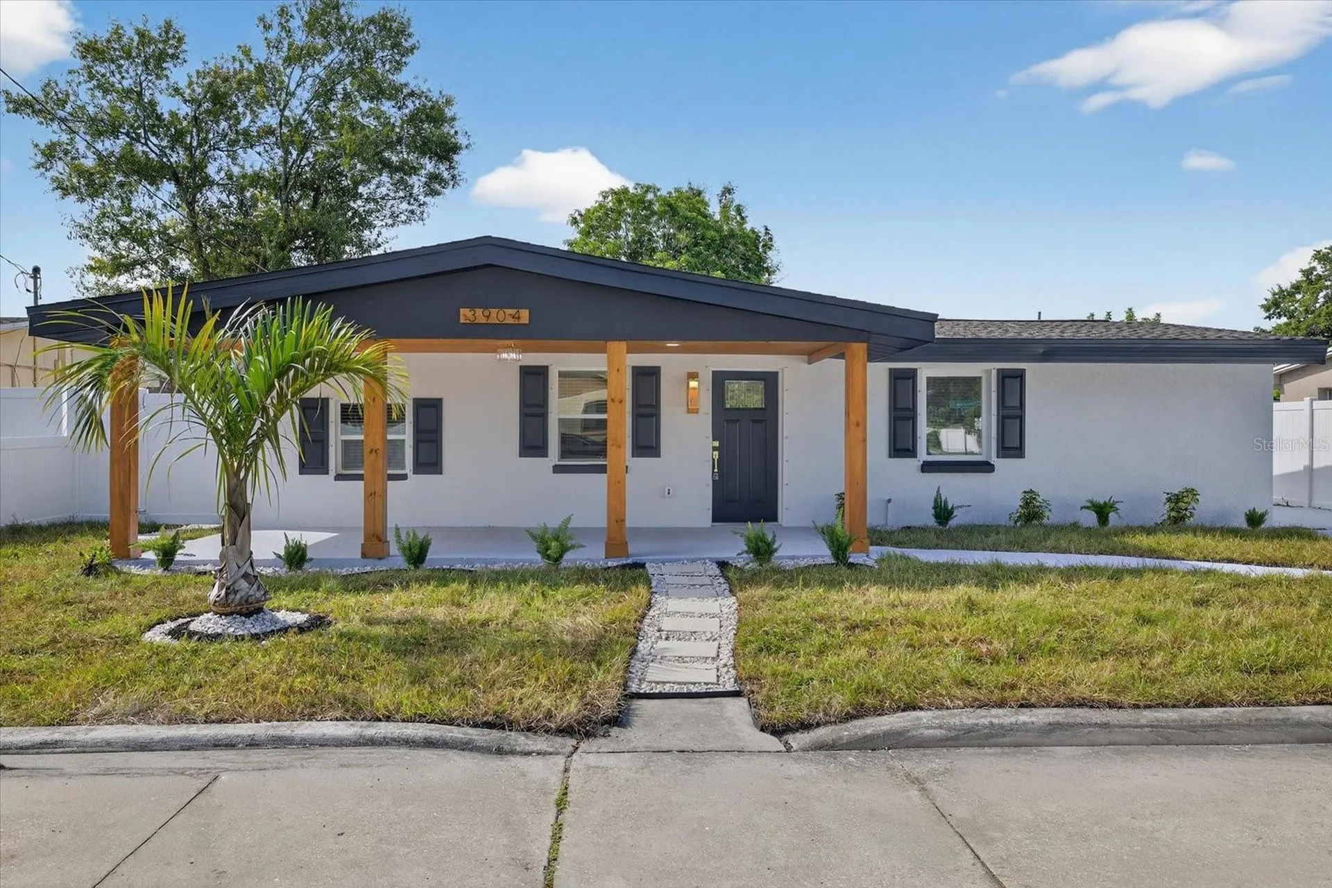 3904 W Hamilton Avenue Tampa FL 33614