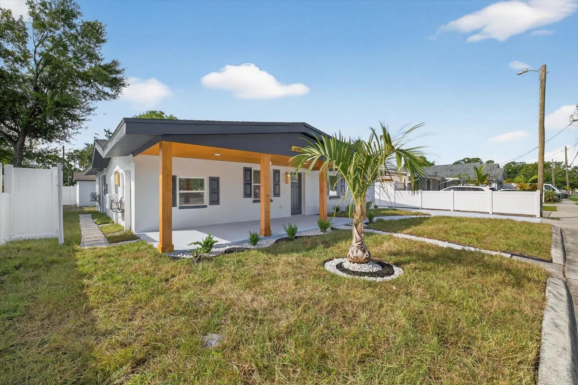 3904 W Hamilton Avenue Tampa FL 33614