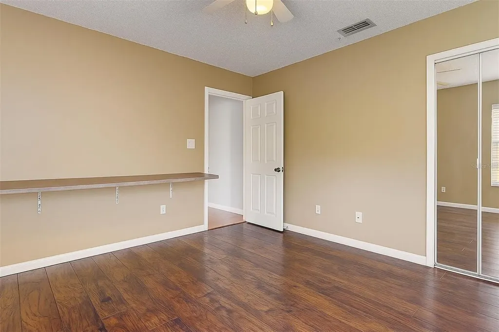 25273 Lost Oak Circle Leesburg FL 34748
