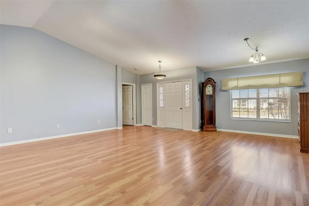 25273 Lost Oak Circle Leesburg FL 34748