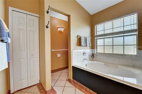 25273 Lost Oak Circle Leesburg FL 34748