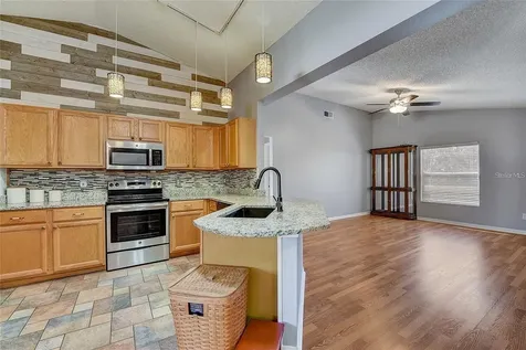 25273 Lost Oak Circle Leesburg FL 34748