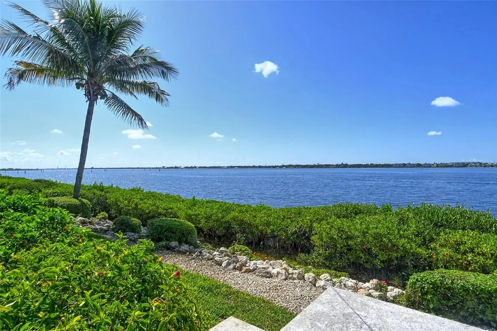 811 Riviera Dunes Way Palmetto FL 34221
