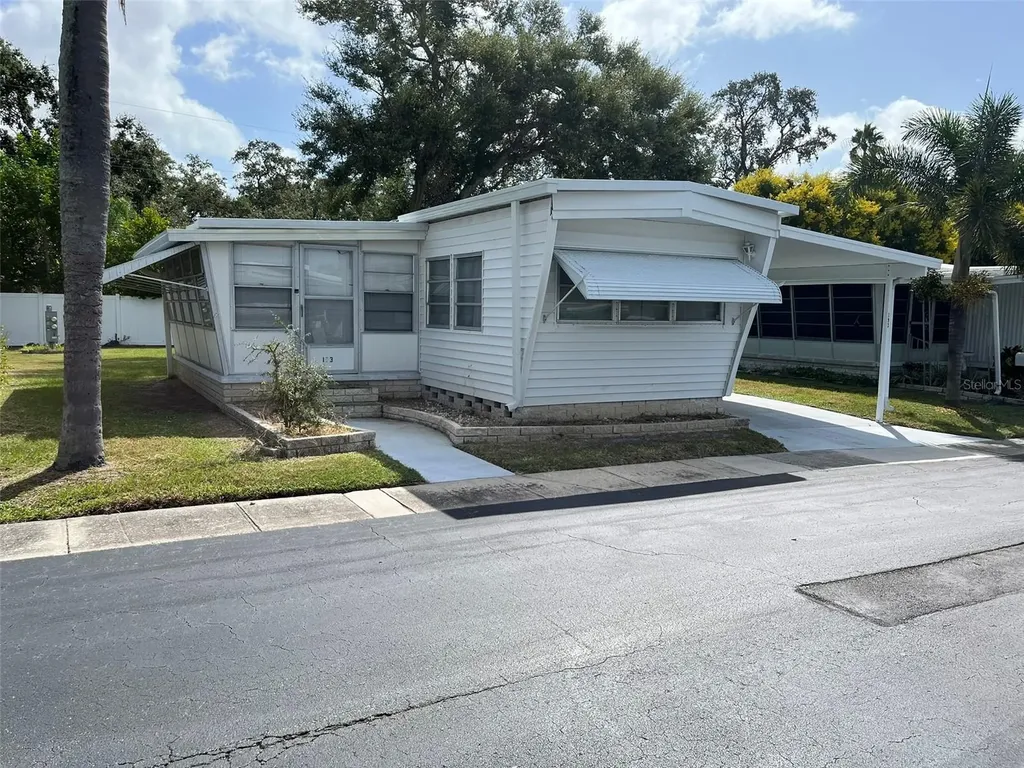1040 Main Street Dunedin FL 34698