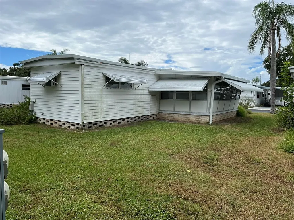 1040 Main Street Dunedin FL 34698