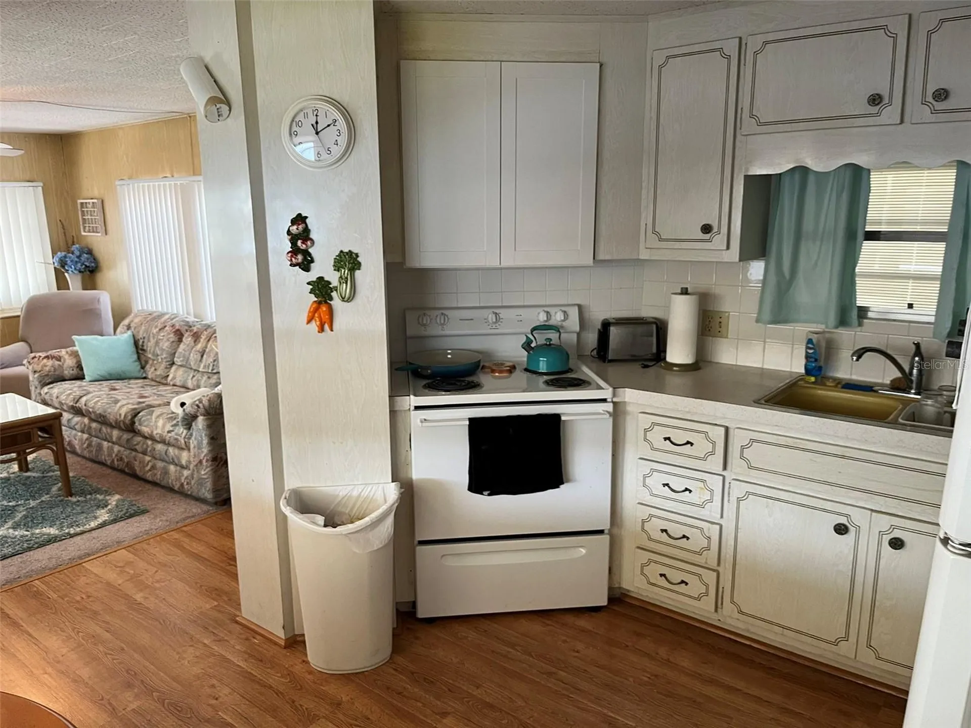 1040 Main Street Dunedin FL 34698