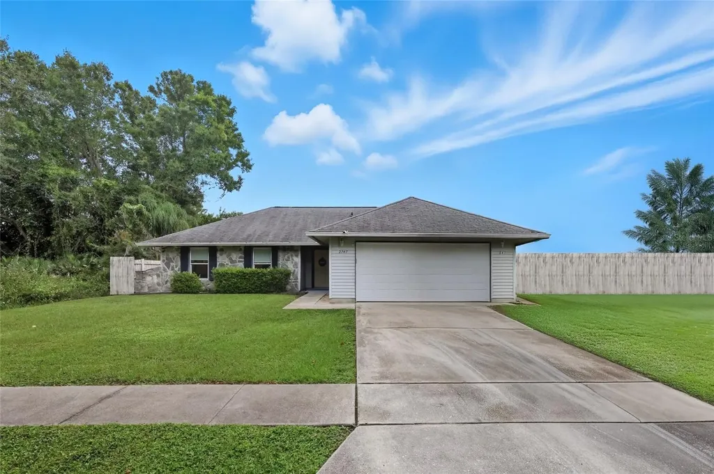 2747 Abbey Avenue Orlando FL 32833