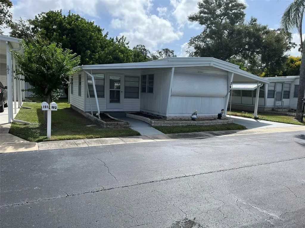 1040 Main Street Dunedin FL 34698