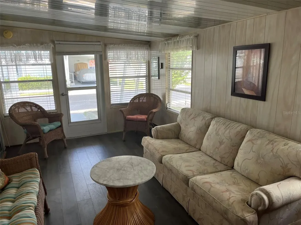 1040 Main Street Dunedin FL 34698