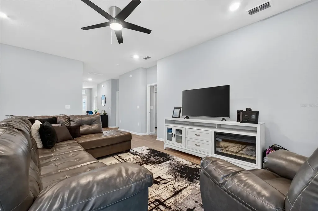 1026 Montgomery Lane Polk City FL 33868