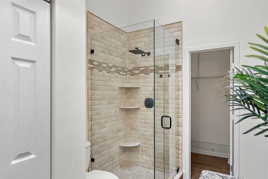375 Madeira Circle Tierra Verde FL 33715