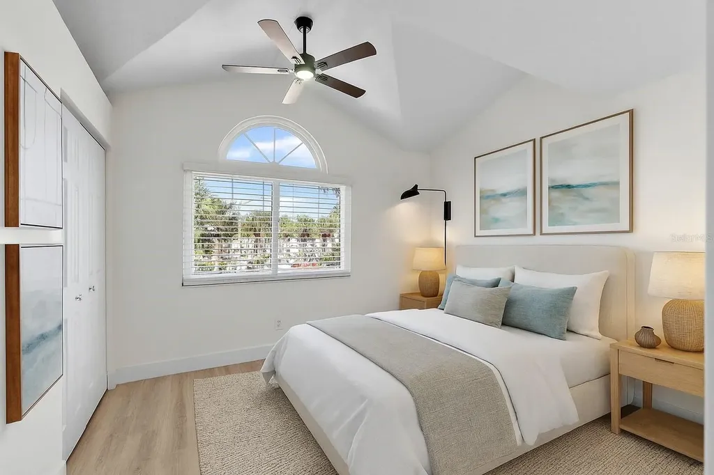 375 Madeira Circle Tierra Verde FL 33715