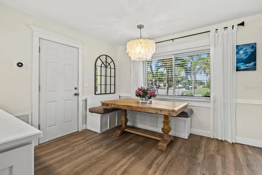 5773 Britannia Drive Sarasota FL 34231