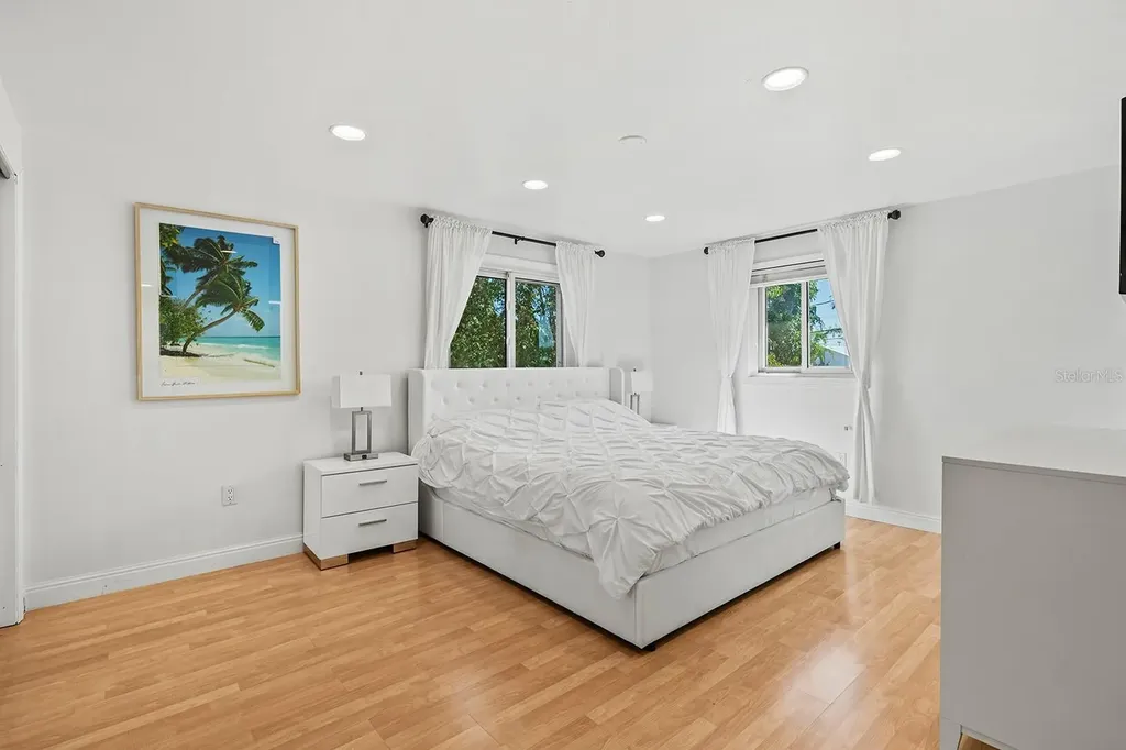 5773 Britannia Drive Sarasota FL 34231