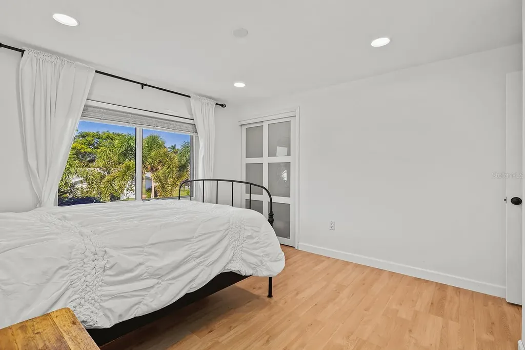 5773 Britannia Drive Sarasota FL 34231