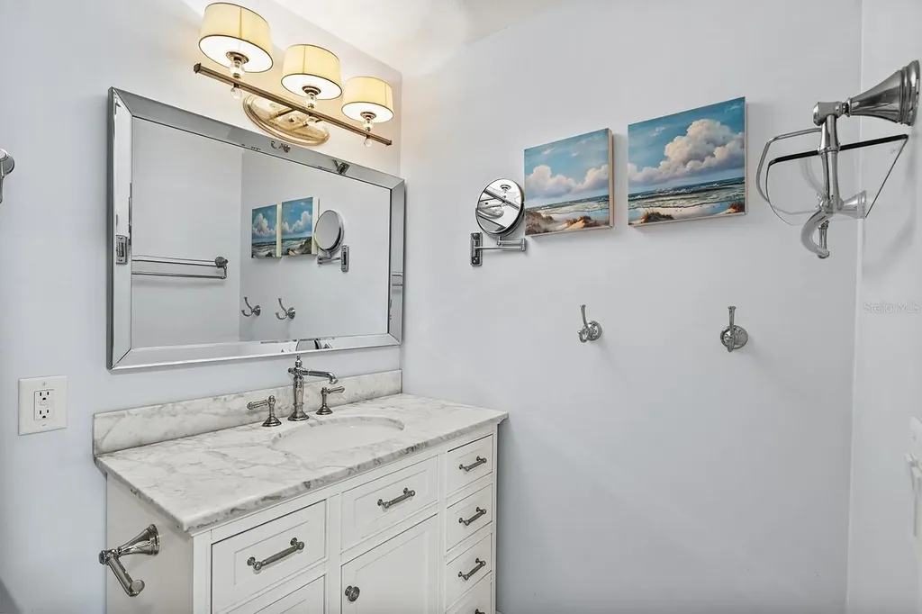5773 Britannia Drive Sarasota FL 34231
