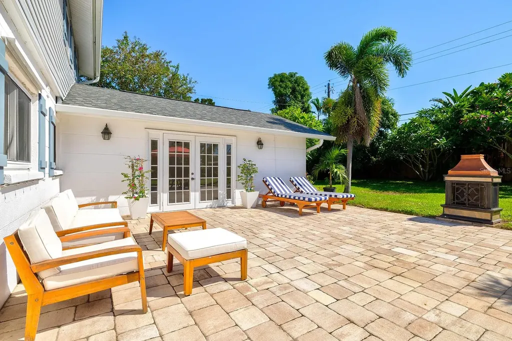 5773 Britannia Drive Sarasota FL 34231