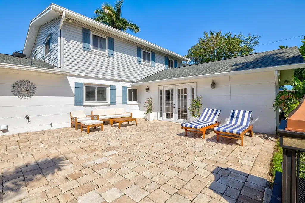 5773 Britannia Drive Sarasota FL 34231