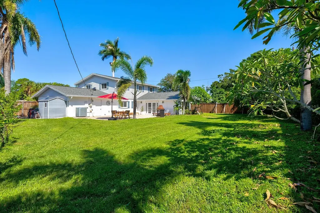 5773 Britannia Drive Sarasota FL 34231