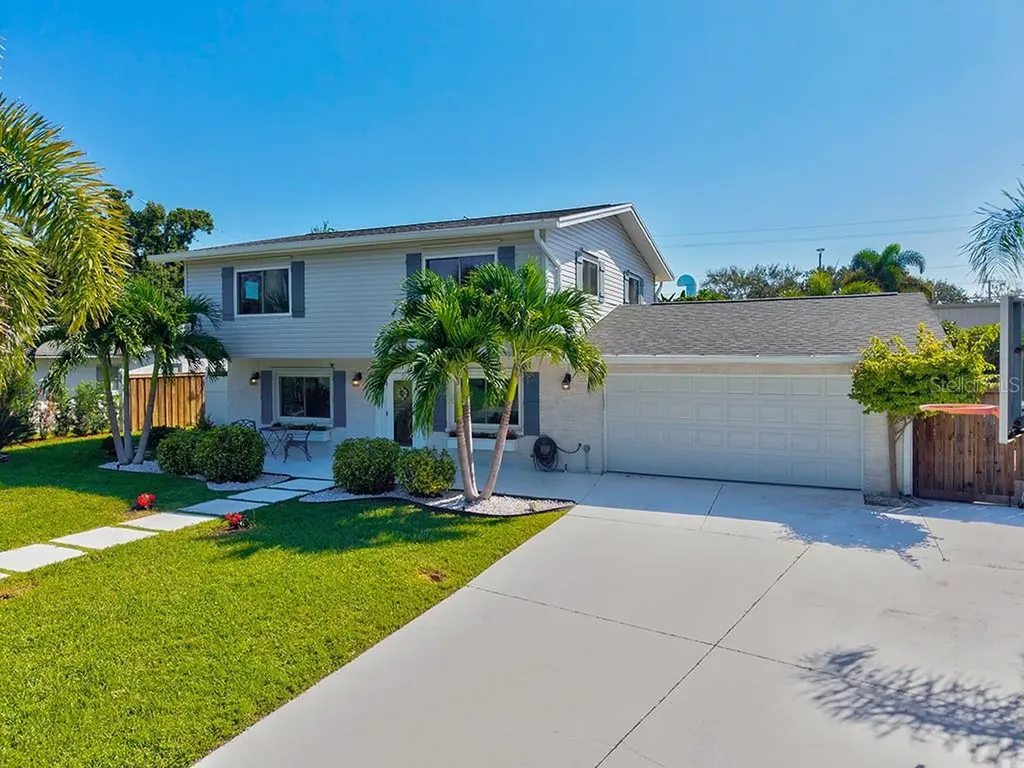 5773 Britannia Drive Sarasota FL 34231