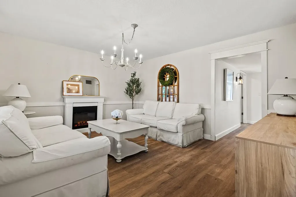5773 Britannia Drive Sarasota FL 34231