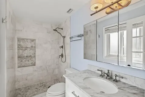 5773 Britannia Drive Sarasota FL 34231