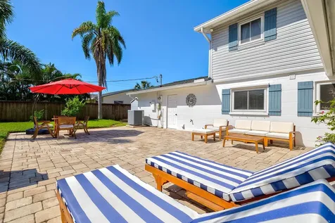 5773 Britannia Drive Sarasota FL 34231