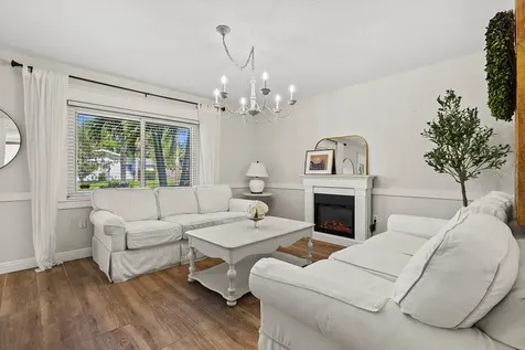 5773 Britannia Drive Sarasota FL 34231