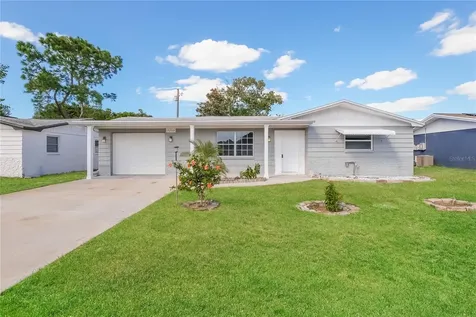 3253 Masonville Loop Holiday FL 34691