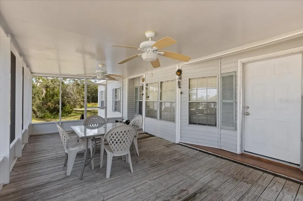 4945 SW 358 Highway Steinhatchee FL 32359