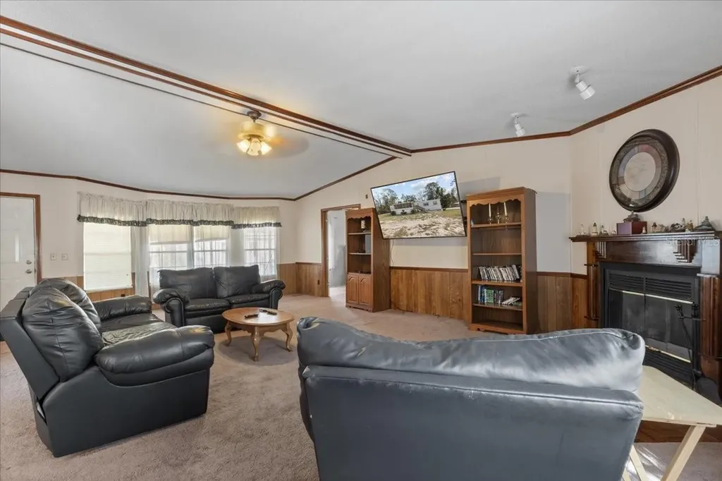 4945 SW 358 Highway Steinhatchee FL 32359