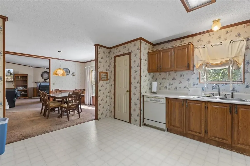 4945 SW 358 Highway Steinhatchee FL 32359