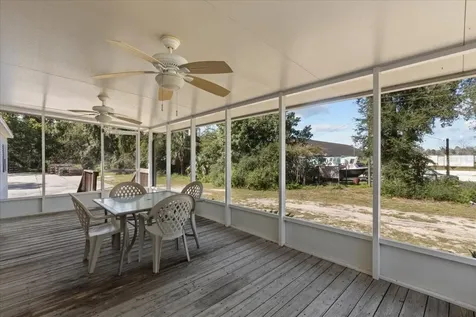 4945 SW 358 Highway Steinhatchee FL 32359