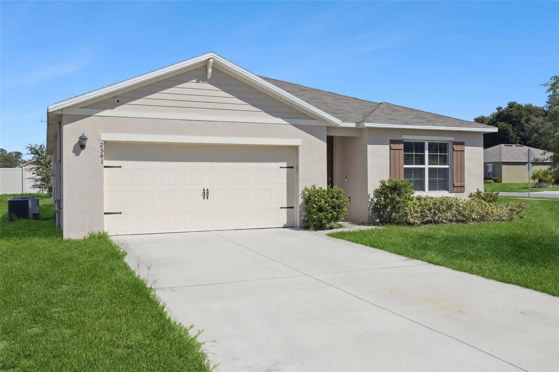 2541 Glacier Express Lane Tavares FL 32778