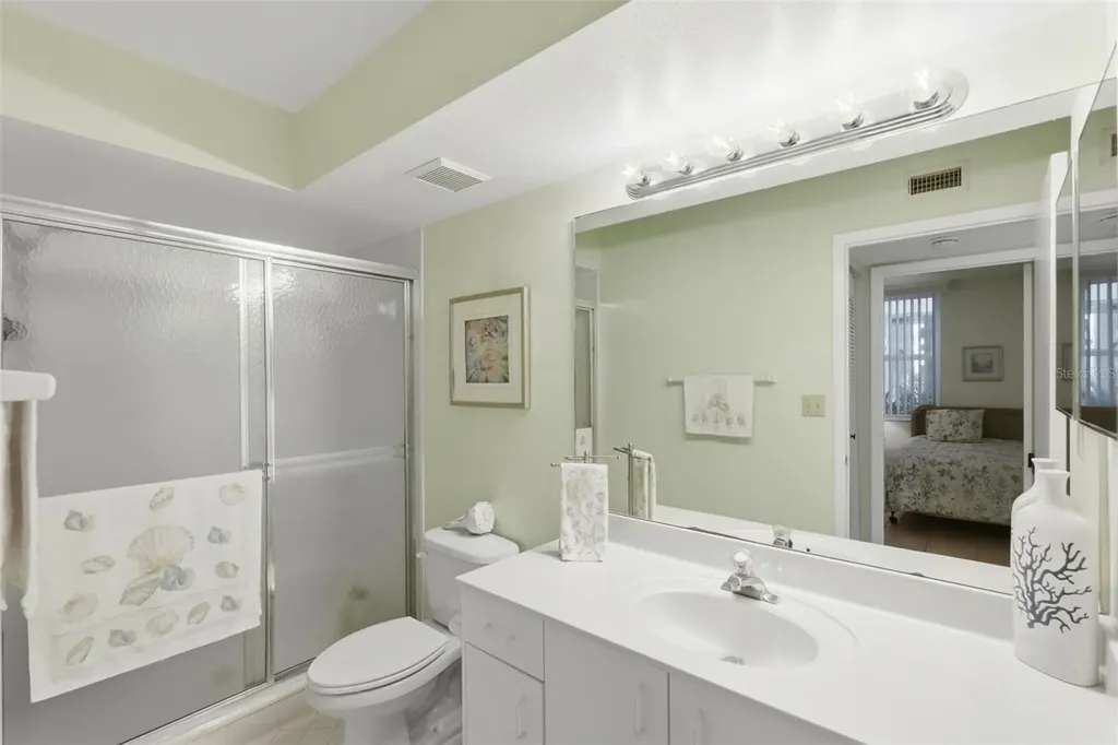 6021 Bahia Del Mar Circle St Petersburg FL 33715